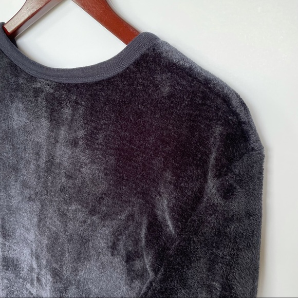 Disney Mickey Minnie World Famous Sweatshirt Med - Picture 6 of 6